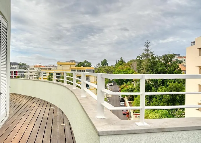 Jasmineiro, A In Madeira Appartement