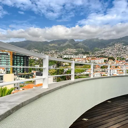 Jasmineiro, A In Madeira Daire *