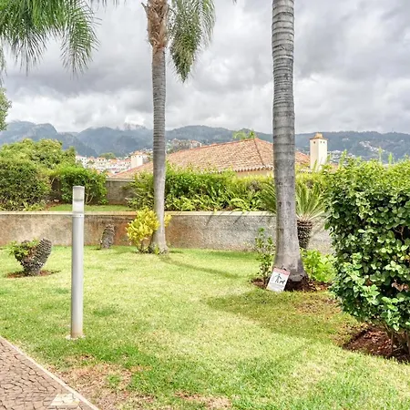 Jasmineiro, A In Madeira Daire *