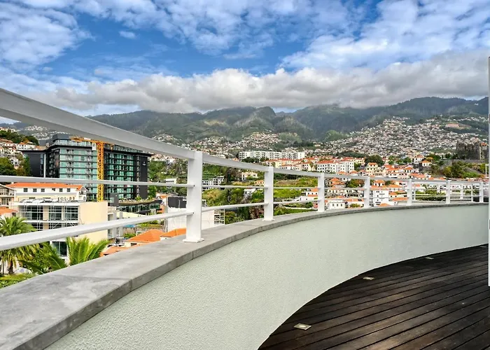 Jasmineiro, A In Madeira 아파트 *